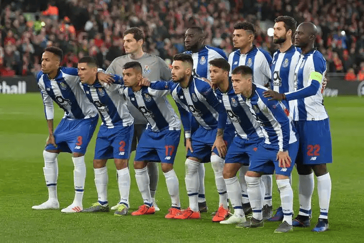 开云体育下载-转会期欧联焦点战，上海海港主帅复盘，悬念犹存，资深球员宣示担当的简单介绍